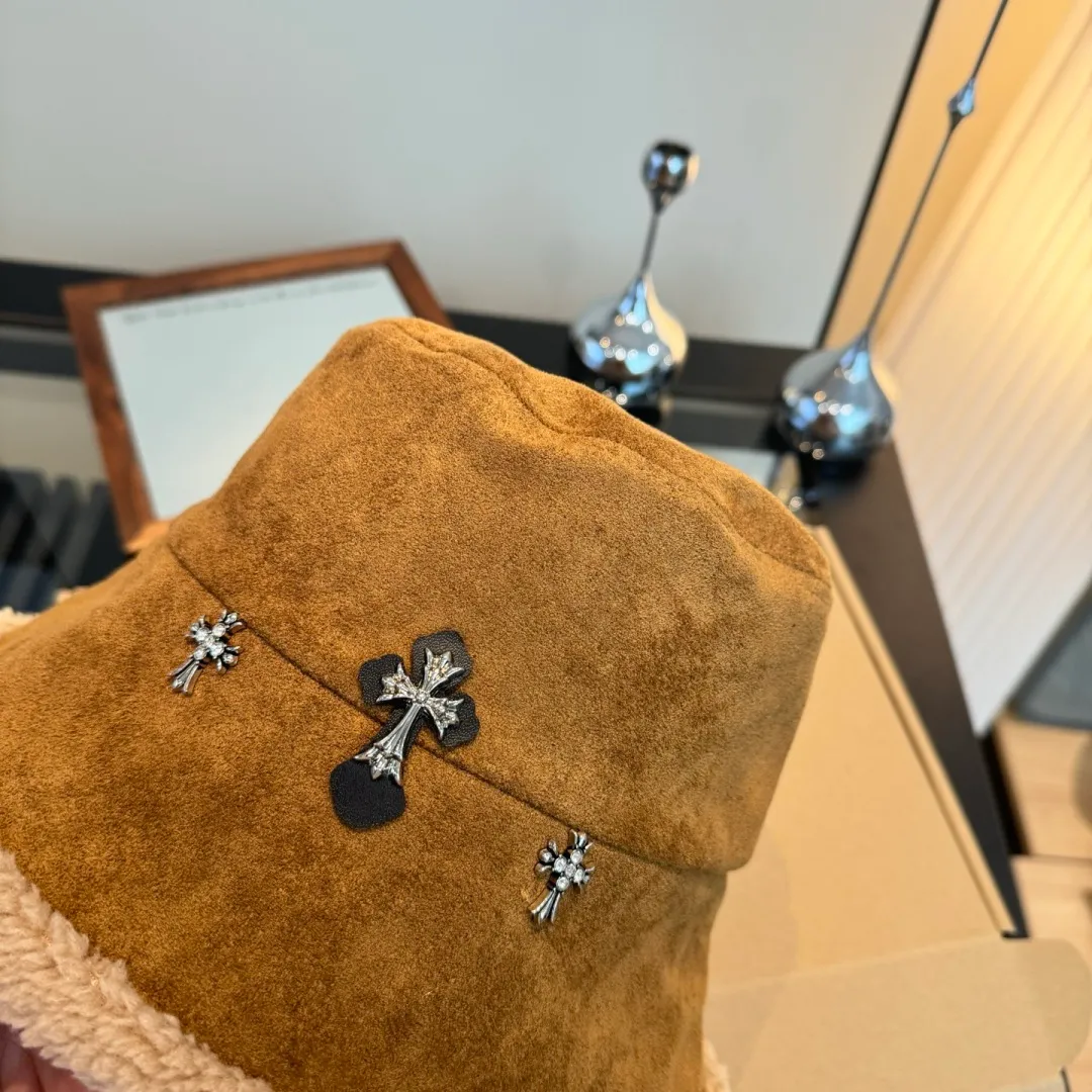💰100¥ Croxin new wool bucket hat, foldable